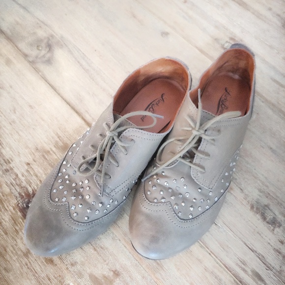 Lucky Brand Shoes - Lucky Brand Gedi leather studded oxfords